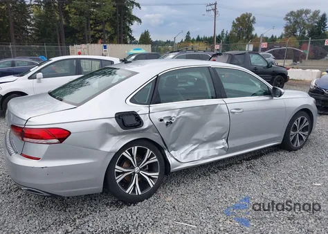 2021 Volkswagen Passat 2.0T Se z USA, uszkodzony, nr VIN 1VWSA7A30MC008155